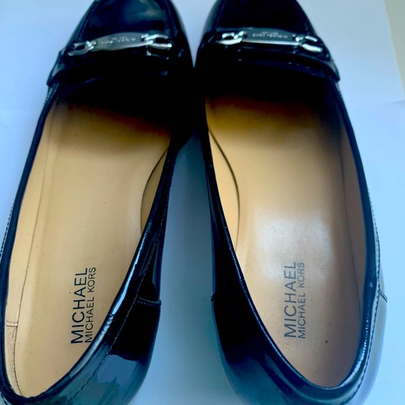 Michael Kors Lainey Mid Heel Loafers with silver hardware - Picture 2 of 4